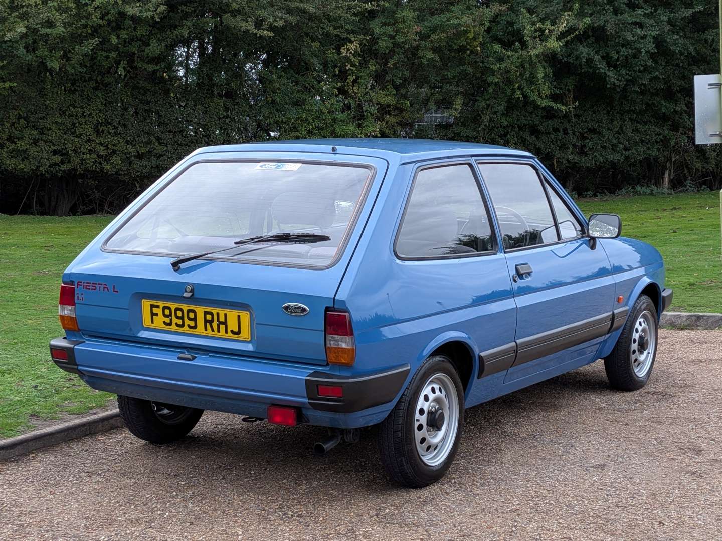 <p>1989 FORD FIESTA L CVT AUTO</p>