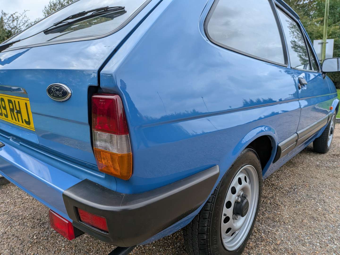 <p>1989 FORD FIESTA L CVT AUTO</p>