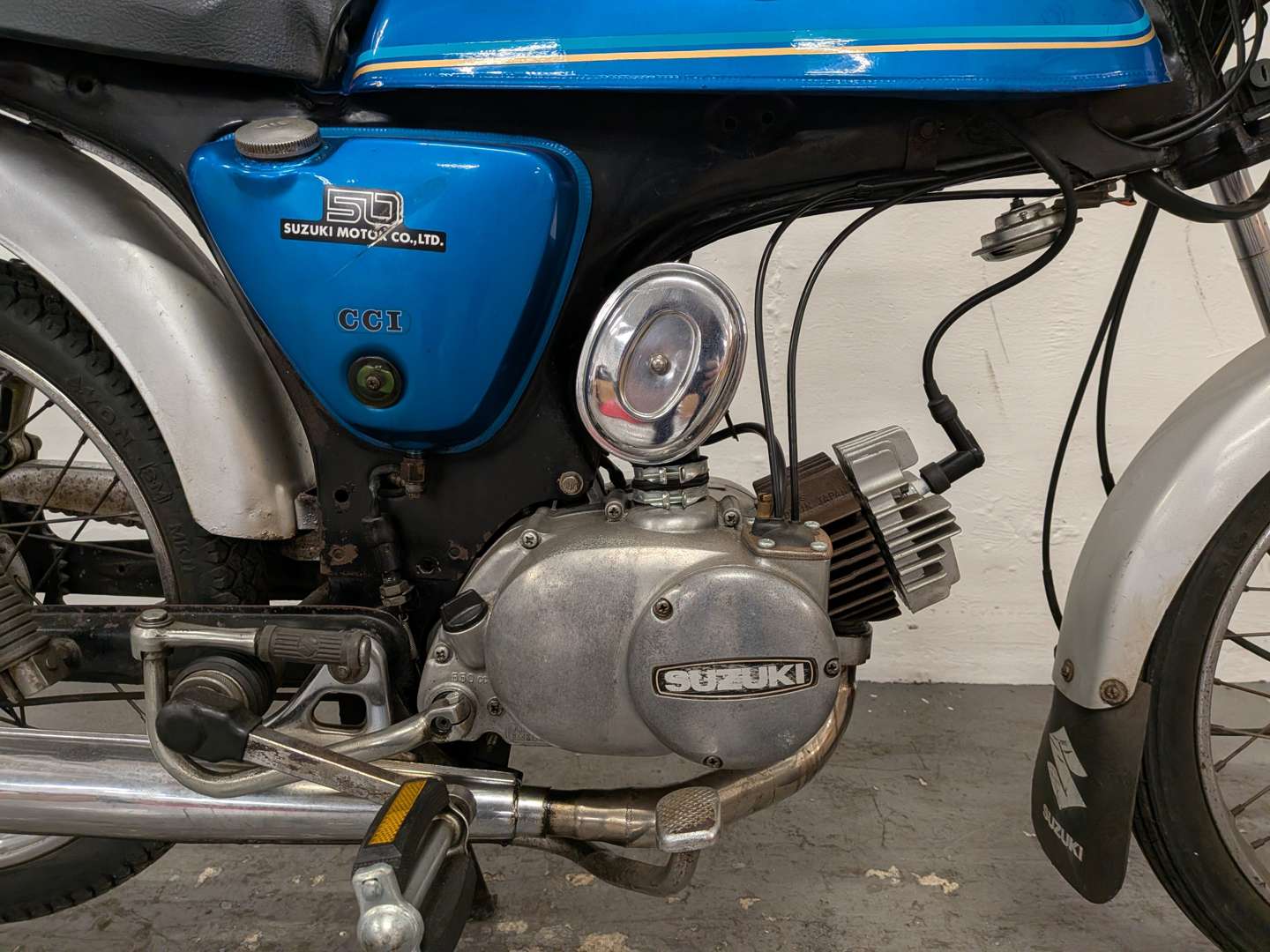 <p>1977 SUZUKI AP50</p>