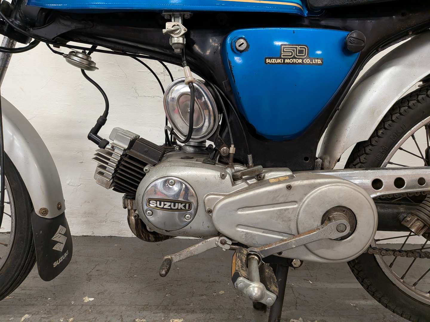 <p>1977 SUZUKI AP50</p>