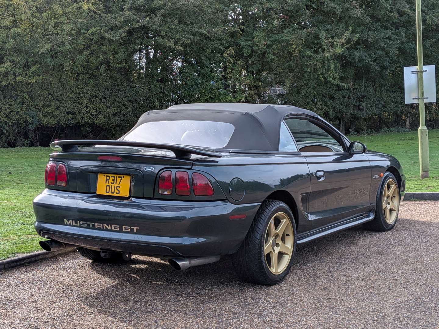 <p>1998 FORD MUSTANG GT V8 CONVERTIBLE</p>