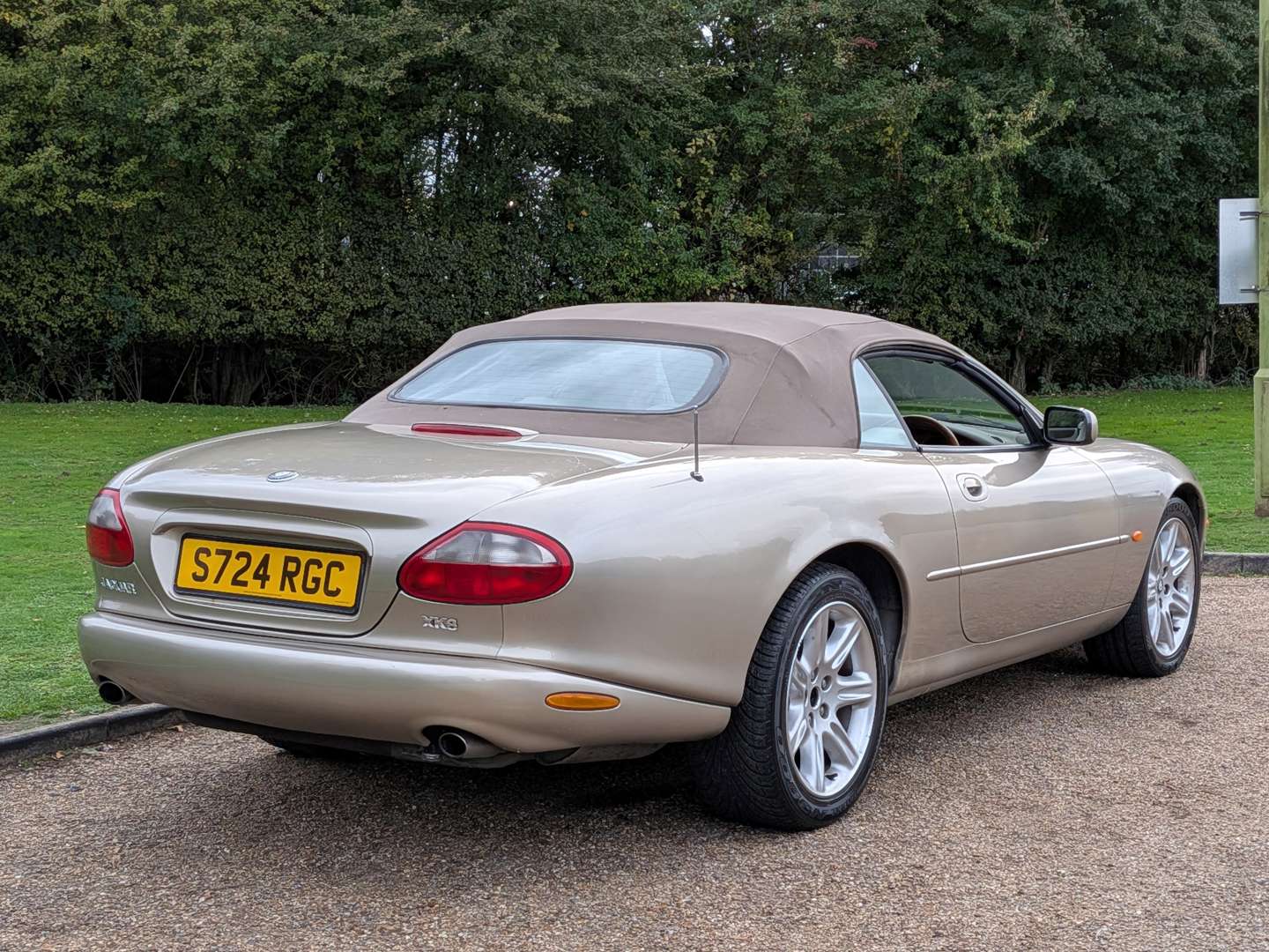 <p>1998 JAGUAR XK8 CONVERTIBLE</p>