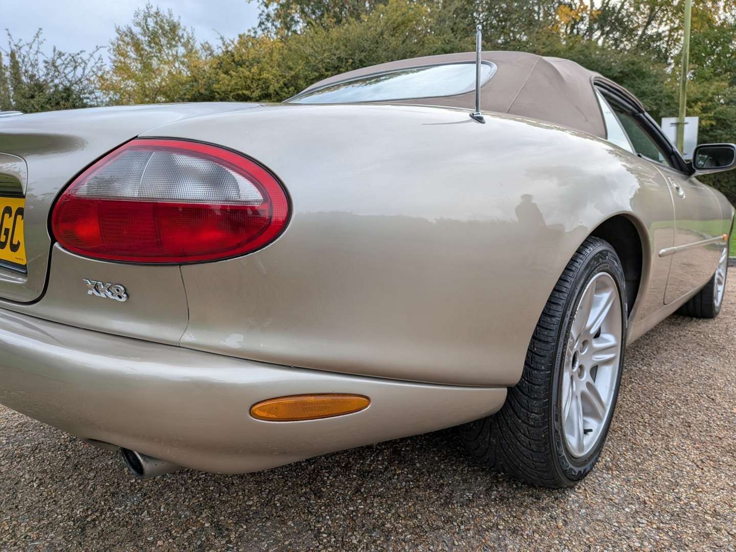 <p>1998 JAGUAR XK8 CONVERTIBLE</p>