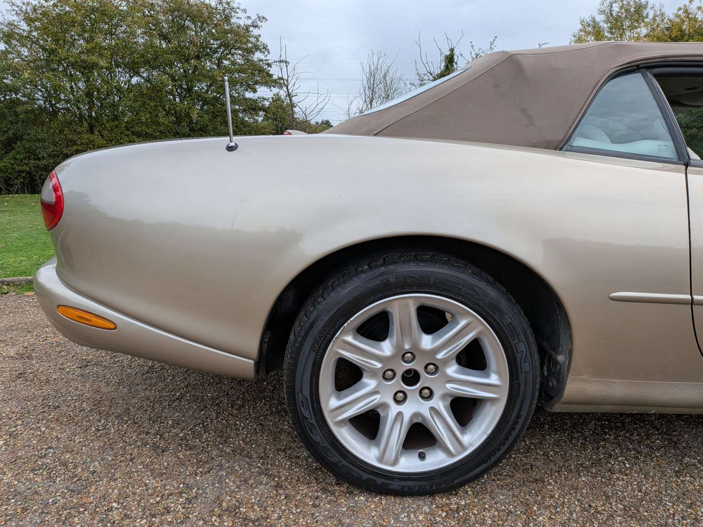 <p>1998 JAGUAR XK8 CONVERTIBLE</p>