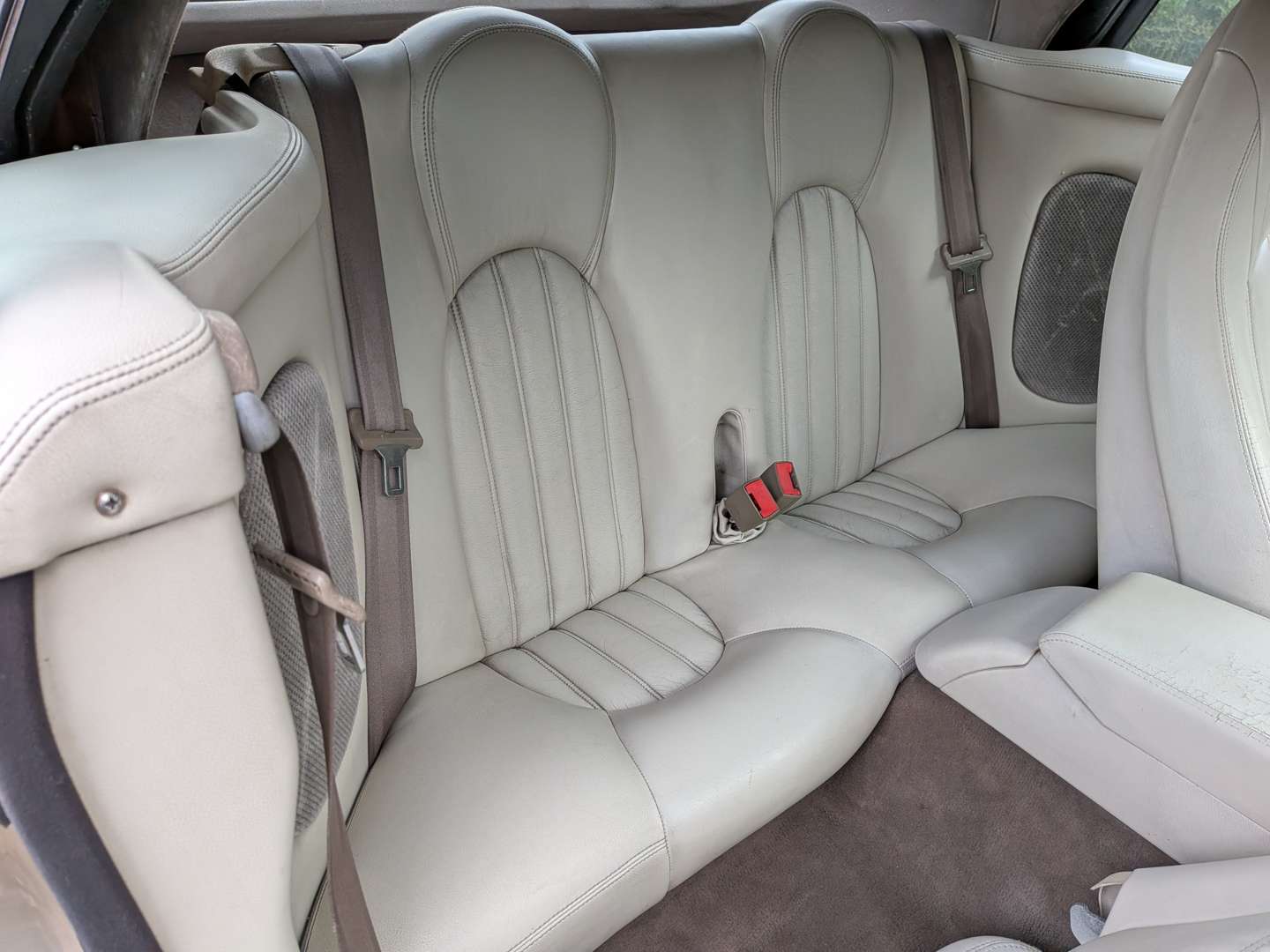 <p>1998 JAGUAR XK8 CONVERTIBLE</p>