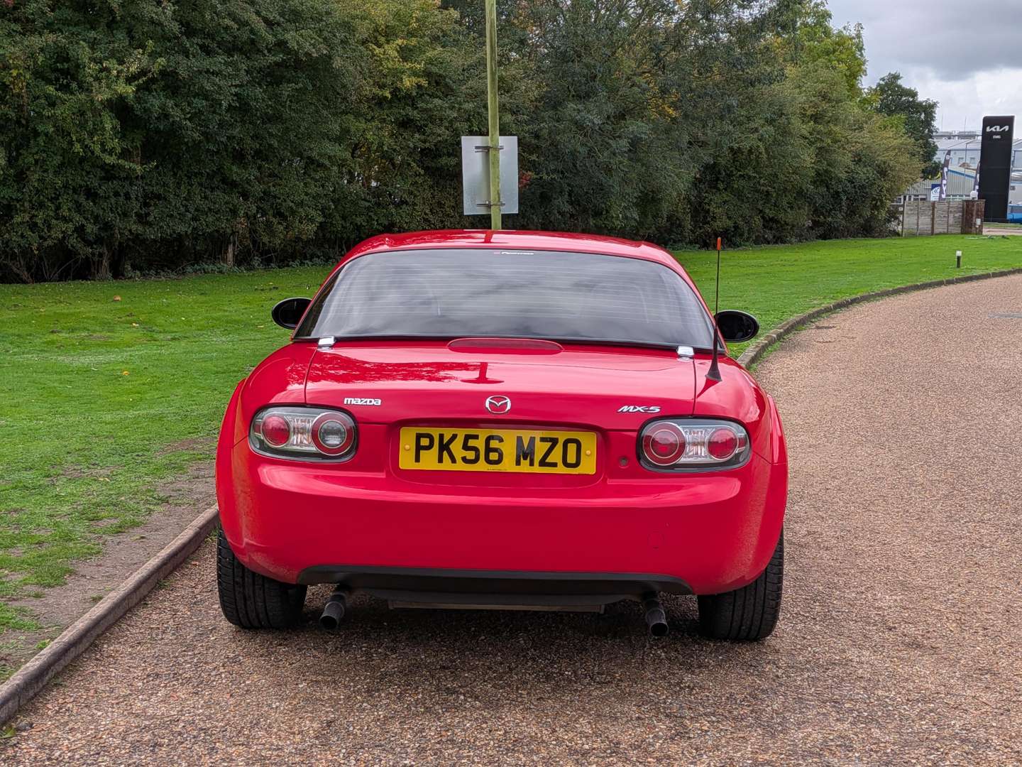 <p>2006 MAZDA MX-5</p>