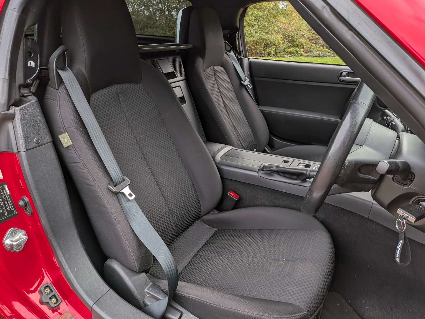 <p>2006 MAZDA MX-5</p>
