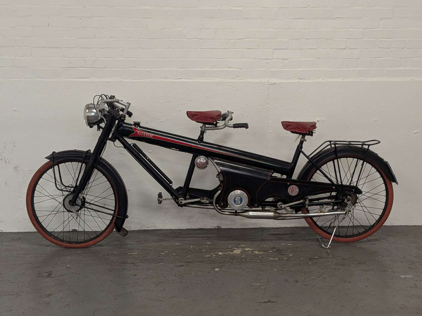 <p>1953 NARCISSE TANDEM</p>