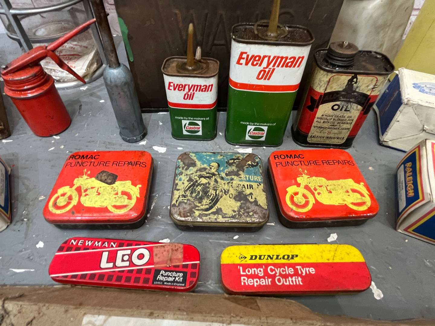 <p>Autojumblers Lot&nbsp;</p>