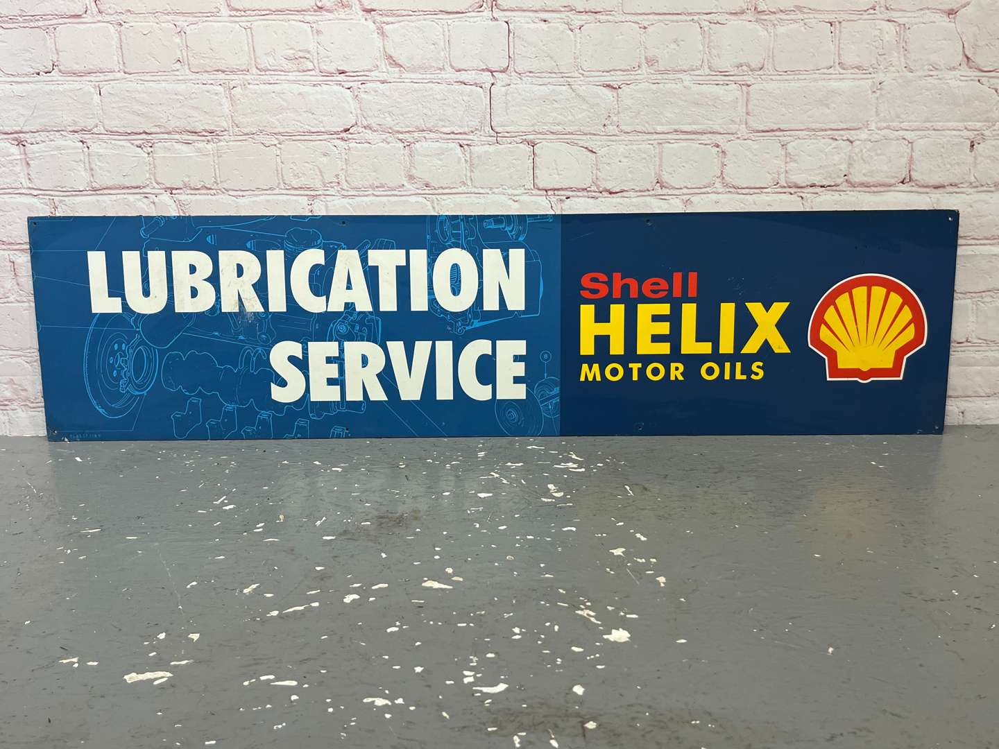 <p>Shell Helix Motor Oils Lubrication Service Sign On Plastic Board&nbsp;</p>
