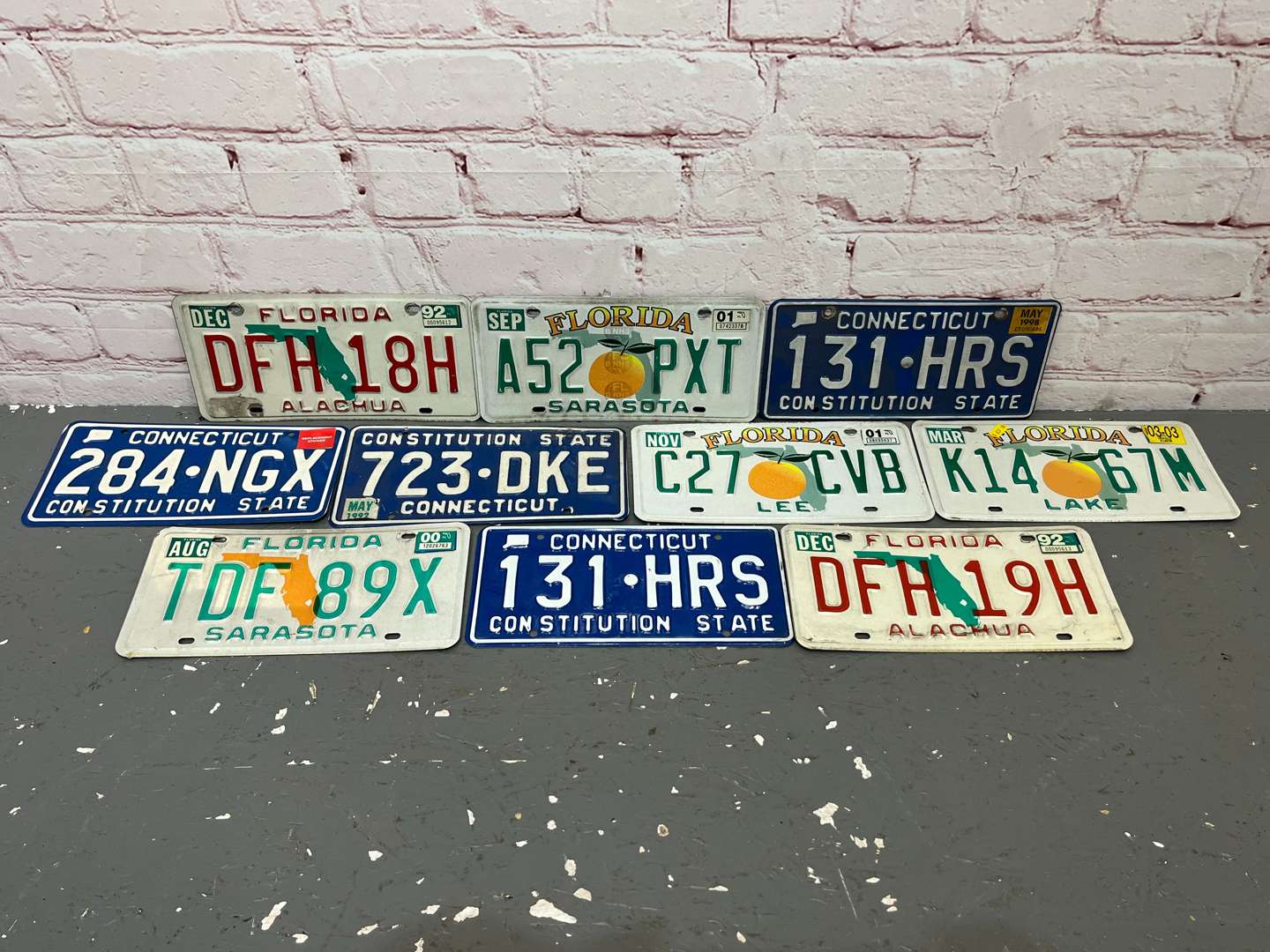 <p>Ten American Number Plates&nbsp;</p>