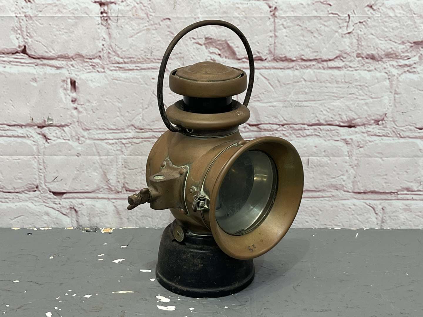 <p>Lucas King of The Road Lamp, Number 722</p>