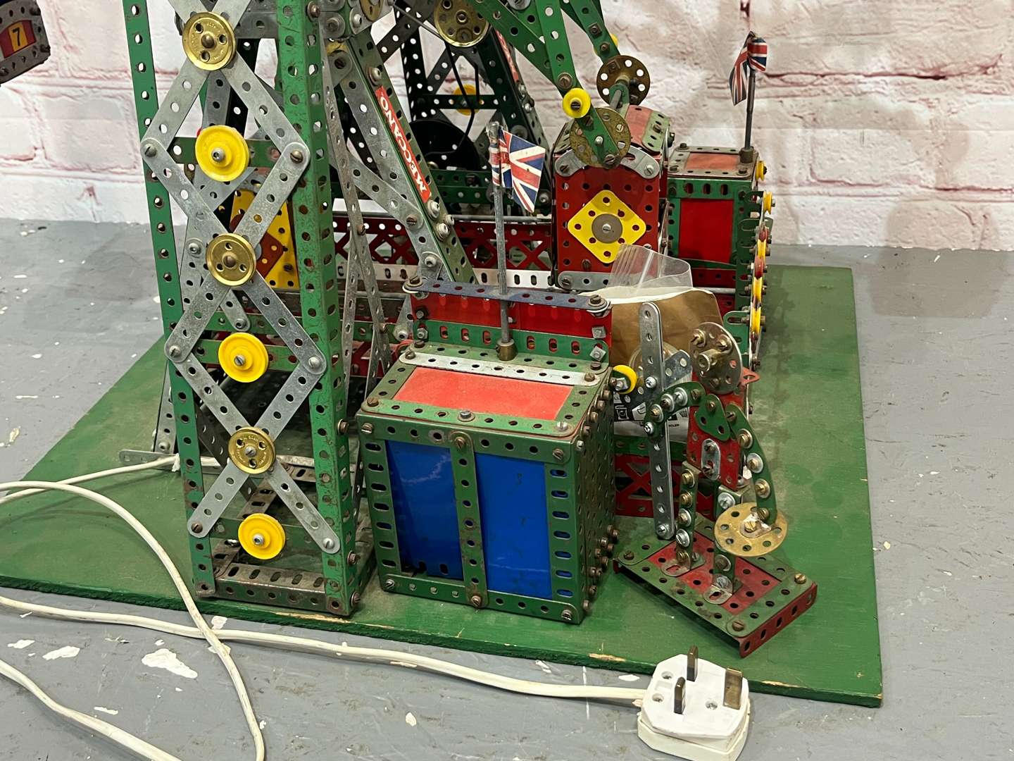 <p>Meccano Made Ferris Wheel</p>