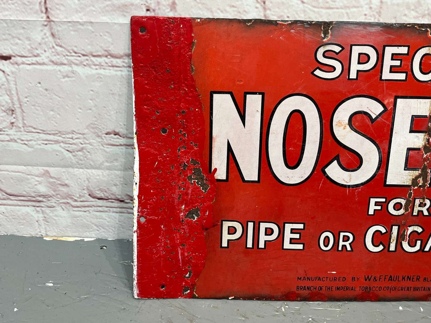 <p>Special Nosegay For Pipe or Cigarettes Enamel Sign</p>
