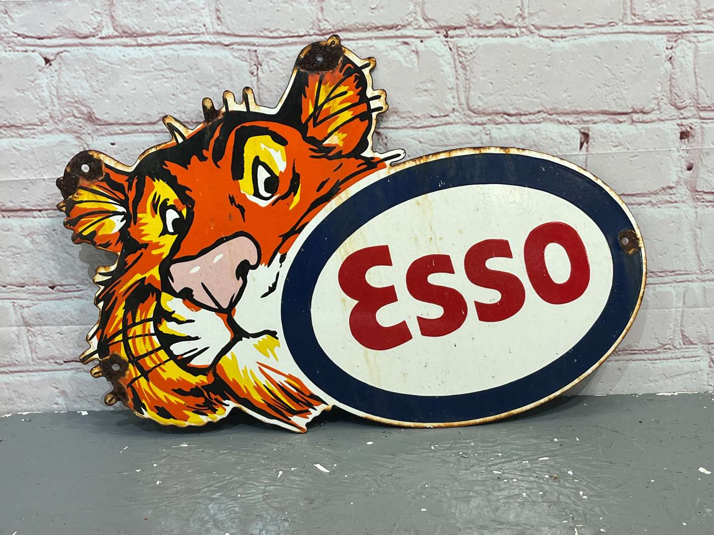 <p>Esso Tiger Enamel Sign</p>