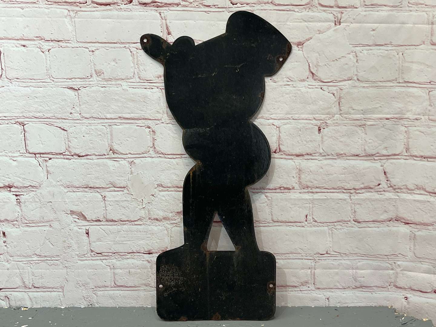 <p>Esso Mrs Drip Enamel Sign</p>
