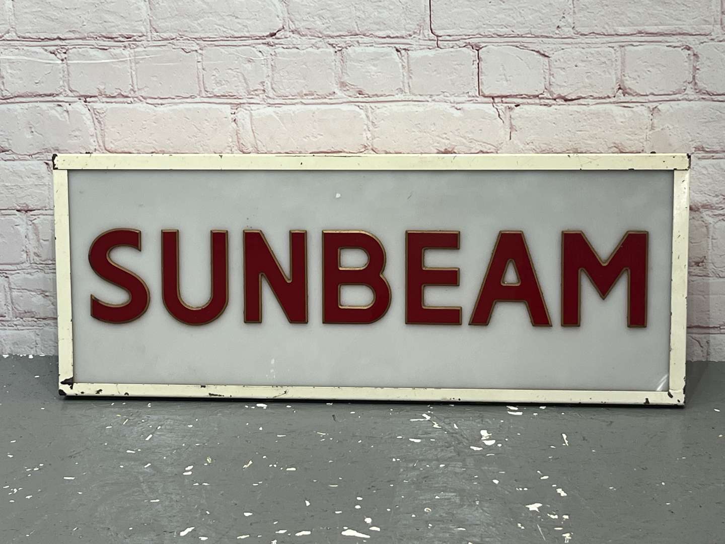 <p>Sunbeam Original Metal Framed Illuminated Dealership Sign</p>