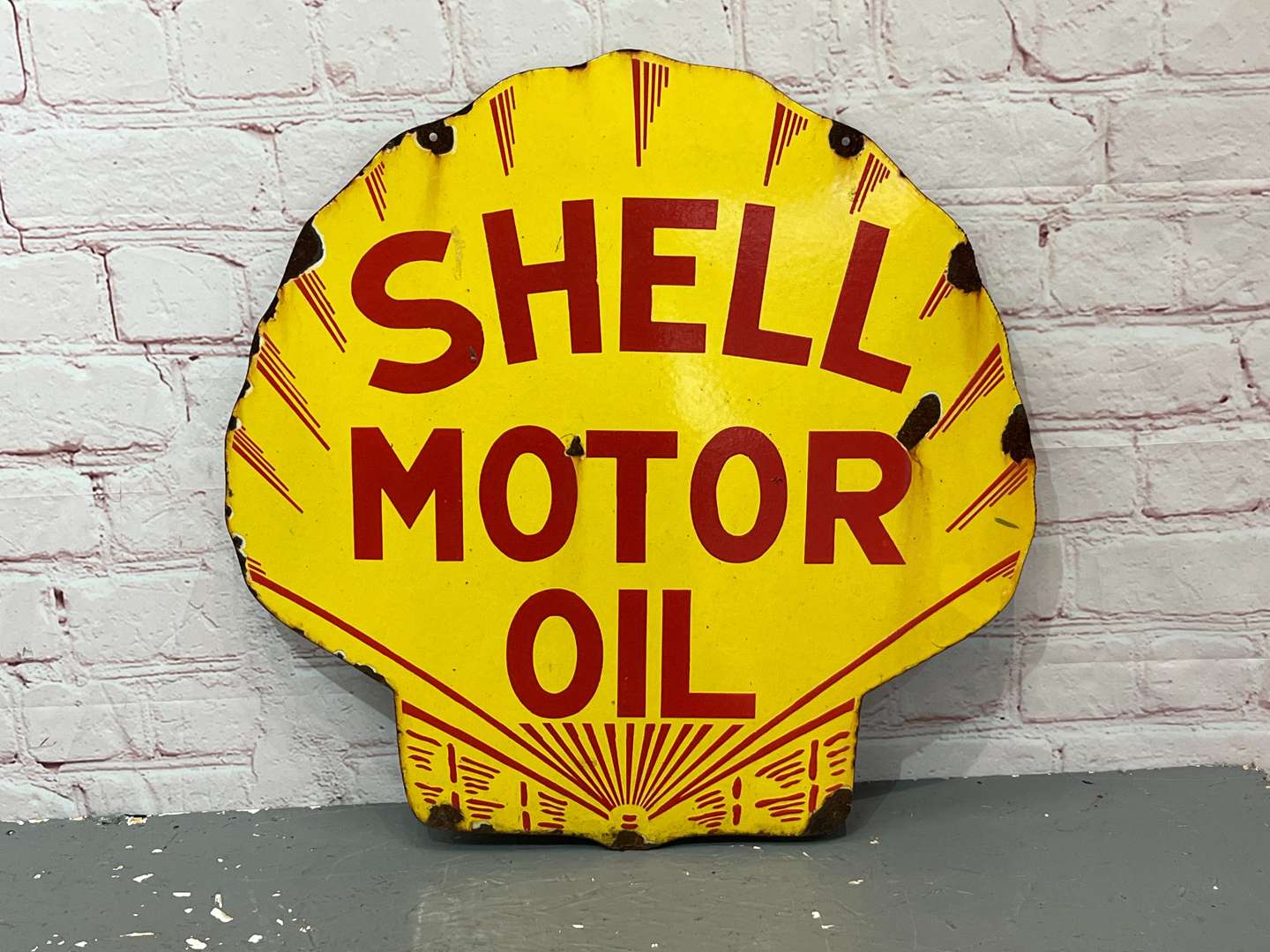 <p>Shell Motor Oil Enamel Sign</p>