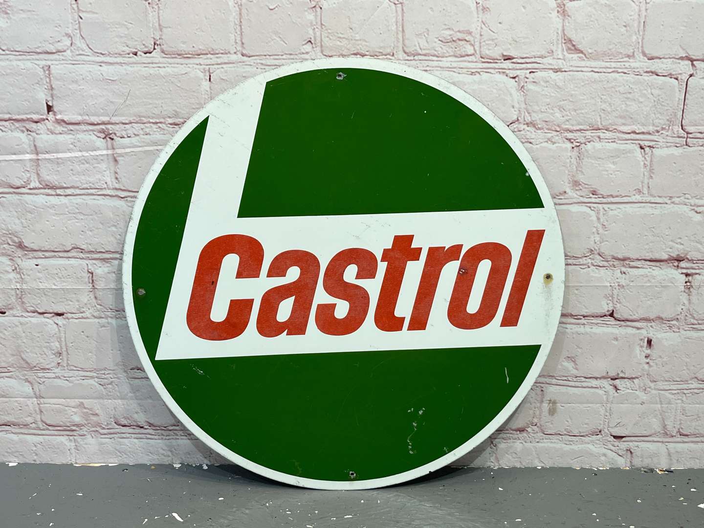 <p>Castrol Aluminium Circular Sign</p>