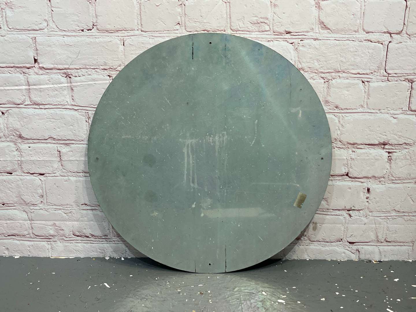 <p>Castrol Aluminium Circular Sign</p>