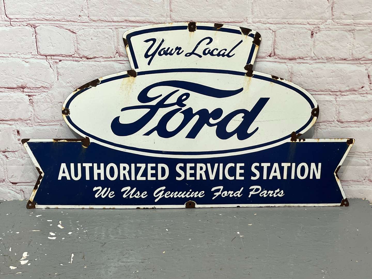 <p>Your Local Ford Authorized Service Station Enamel Sign</p>