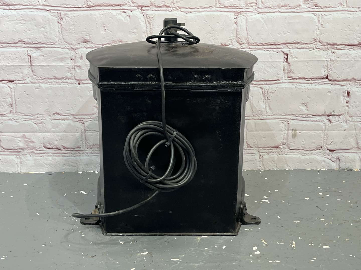 <p>Metlorite 629335 Electric Converted Ship Lamp</p>