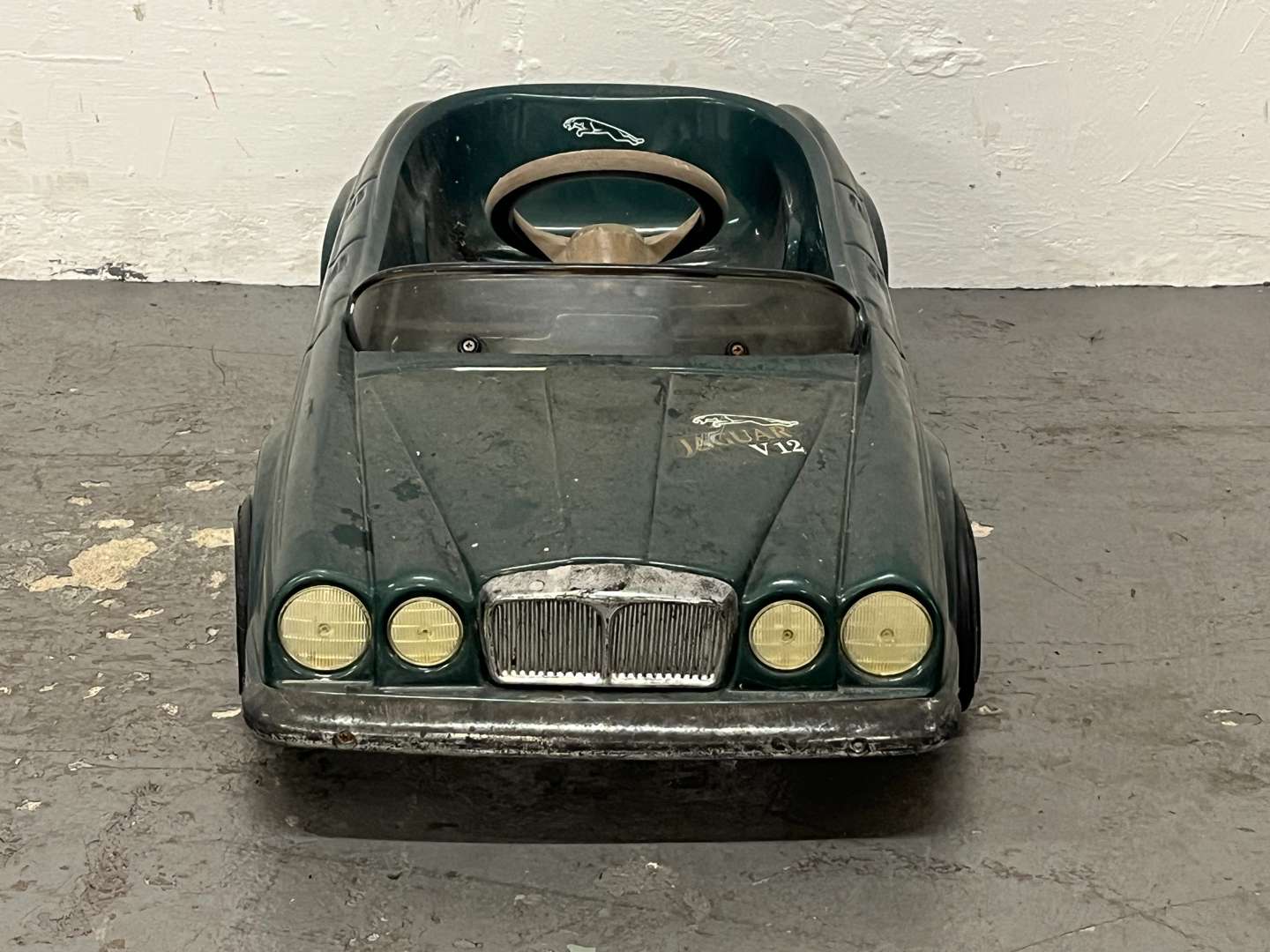 <p>Jaguar Plastic Childs Pedal Car</p>