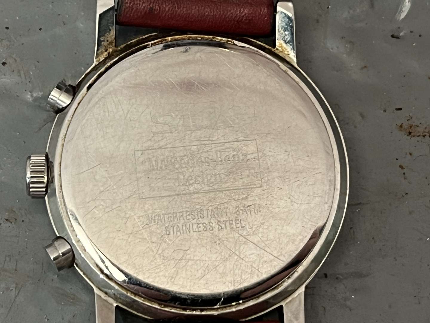 <p>Mercedes SLK Wrist Watch</p>