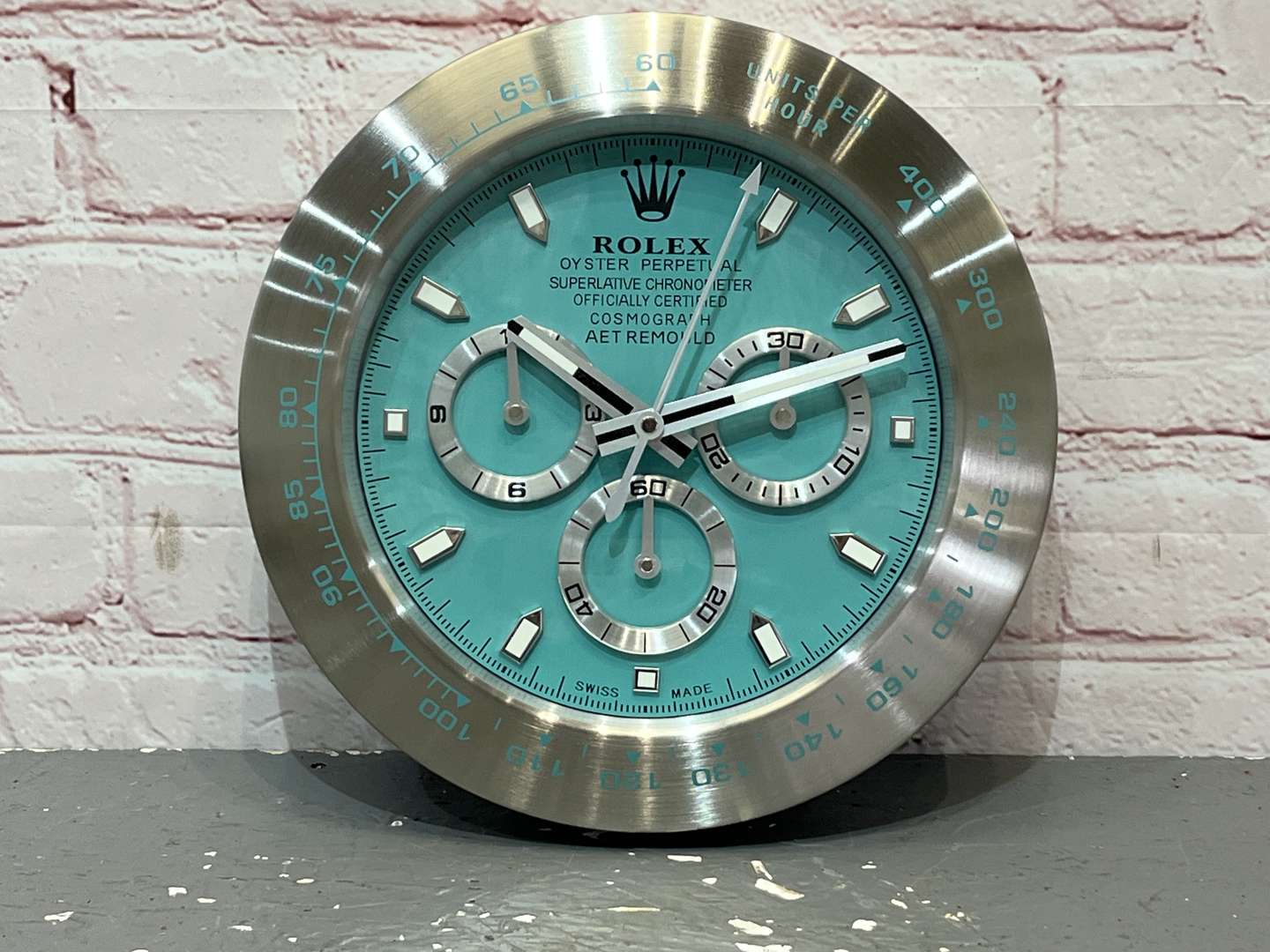 <p>Rolex Cosmograph Modern Metal Wall Clock</p>