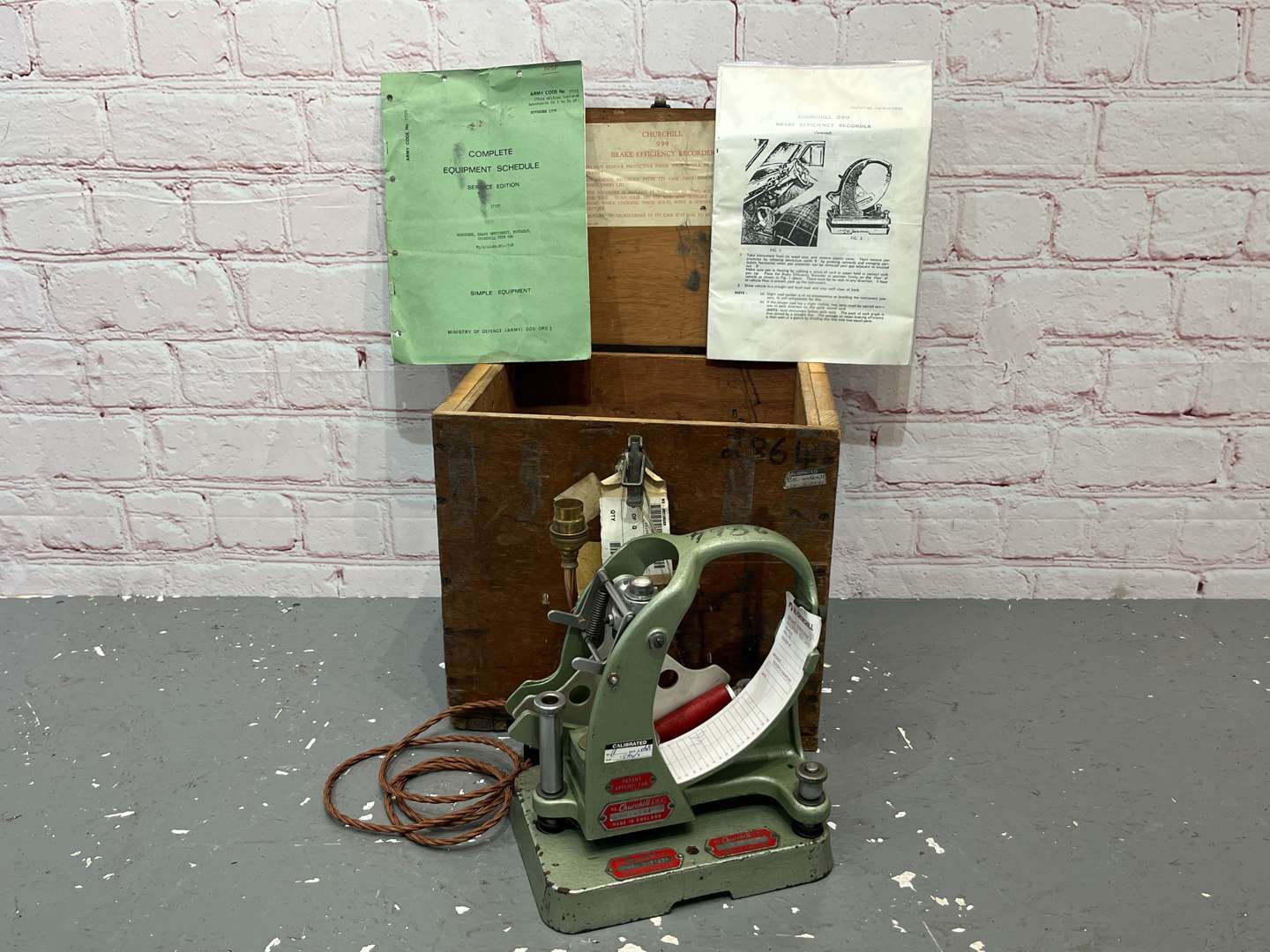 <p>Churchill Brake Efficiency Recorder Converted Into a Lamp</p>