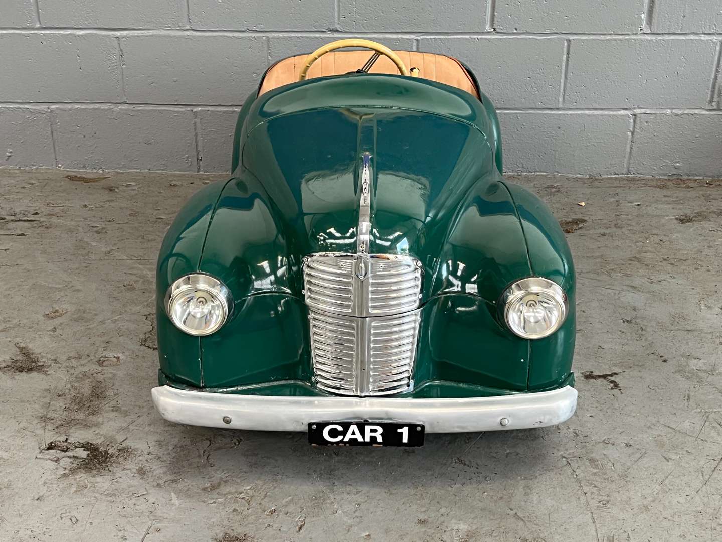 <p>Austin J40 Childs Pedal Car Serial Number 25862</p>