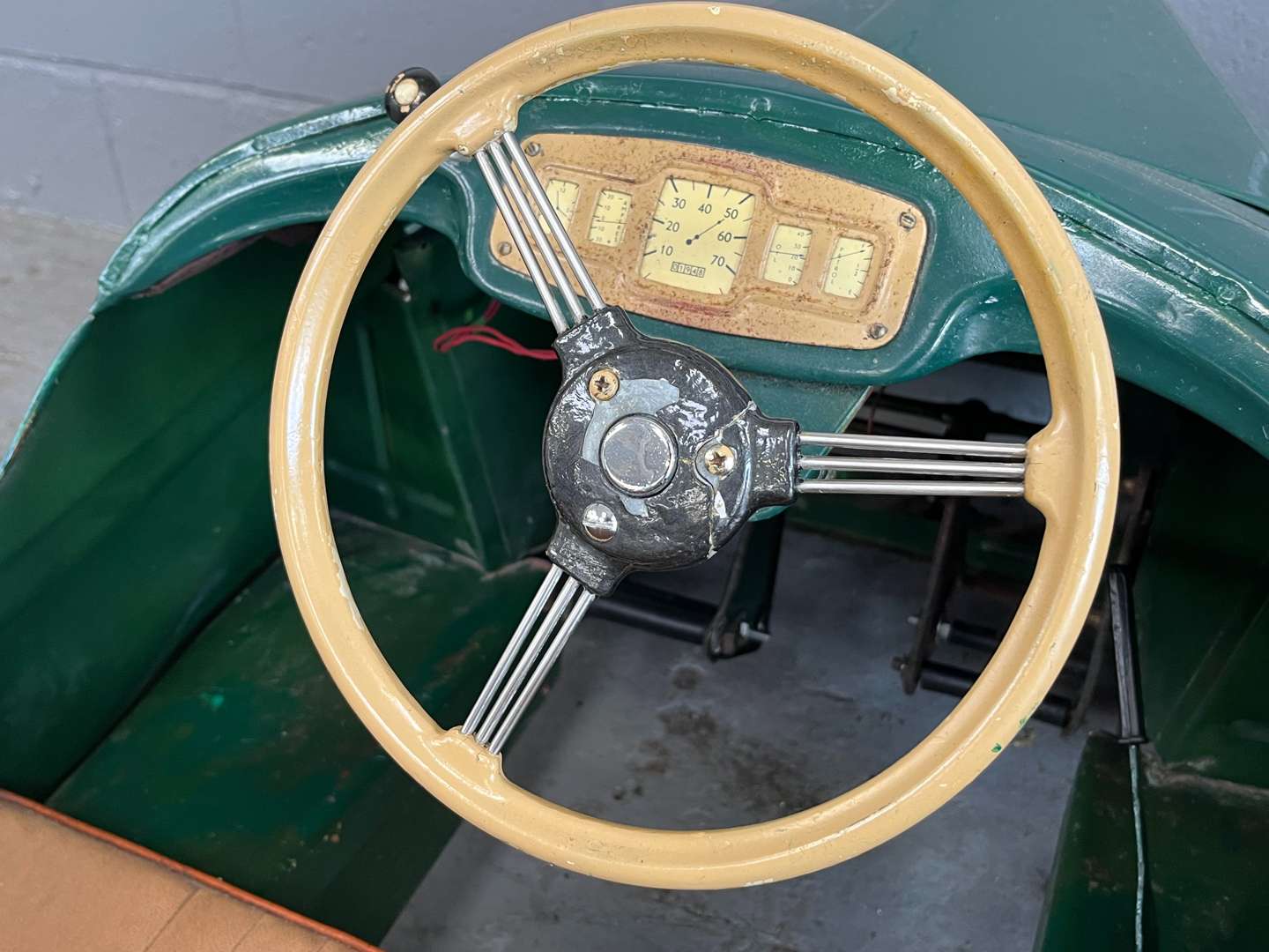<p>Austin J40 Childs Pedal Car Serial Number 25862</p>