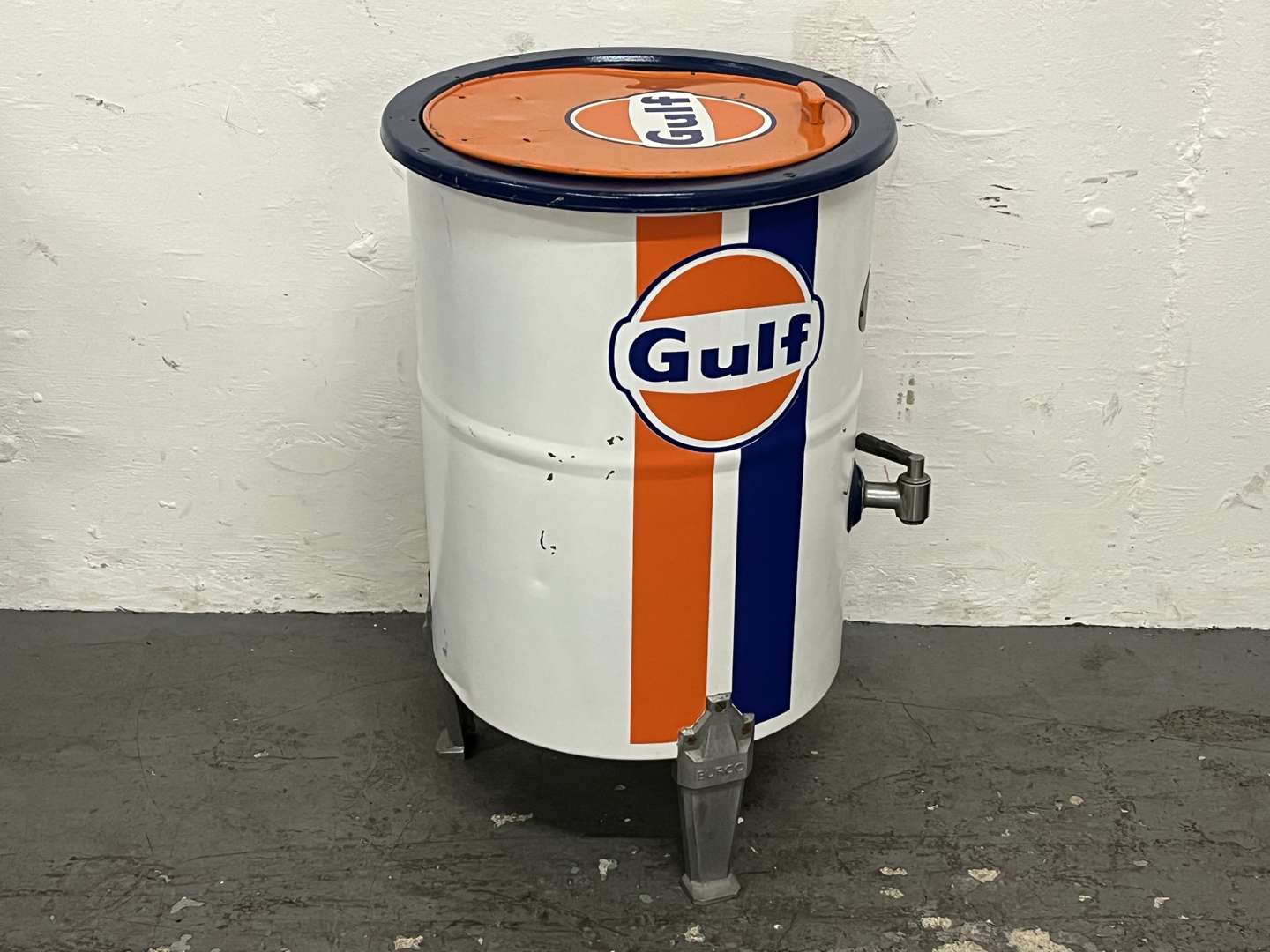 <p>Gulf Liveried Water Boiler</p>