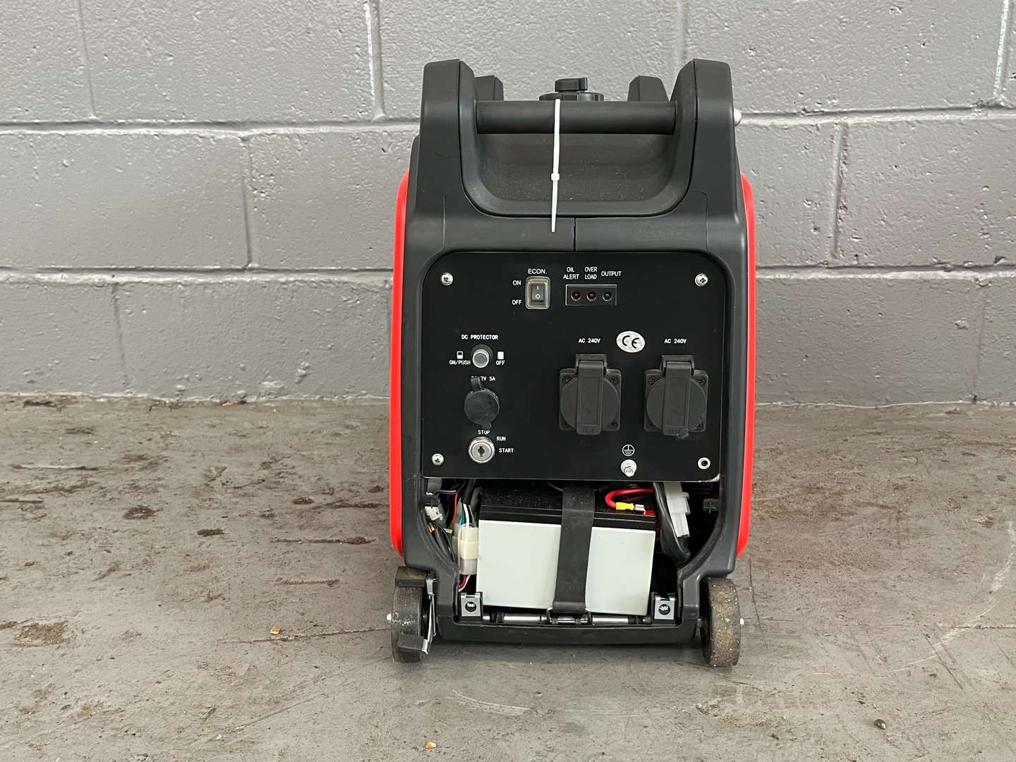 <p>LTS UK 3500iE Generator</p>