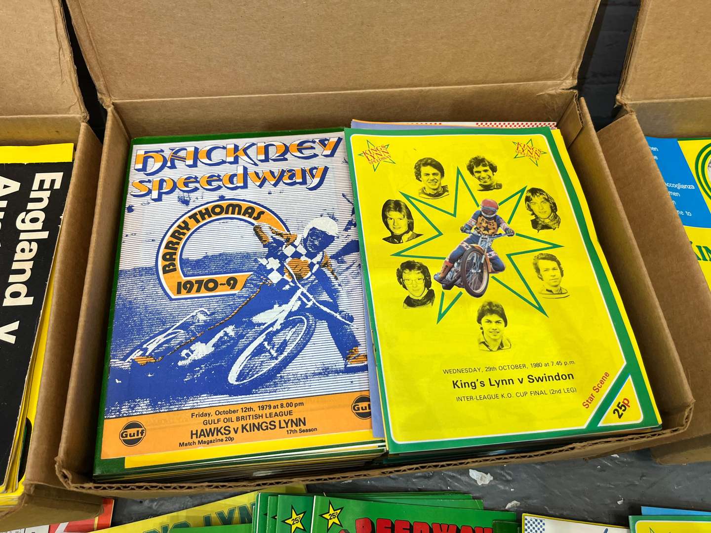 <p>Four Boxes 1970/80's Kings Lynn Speedway Programmes & Old Buff Log Books&nbsp;</p>