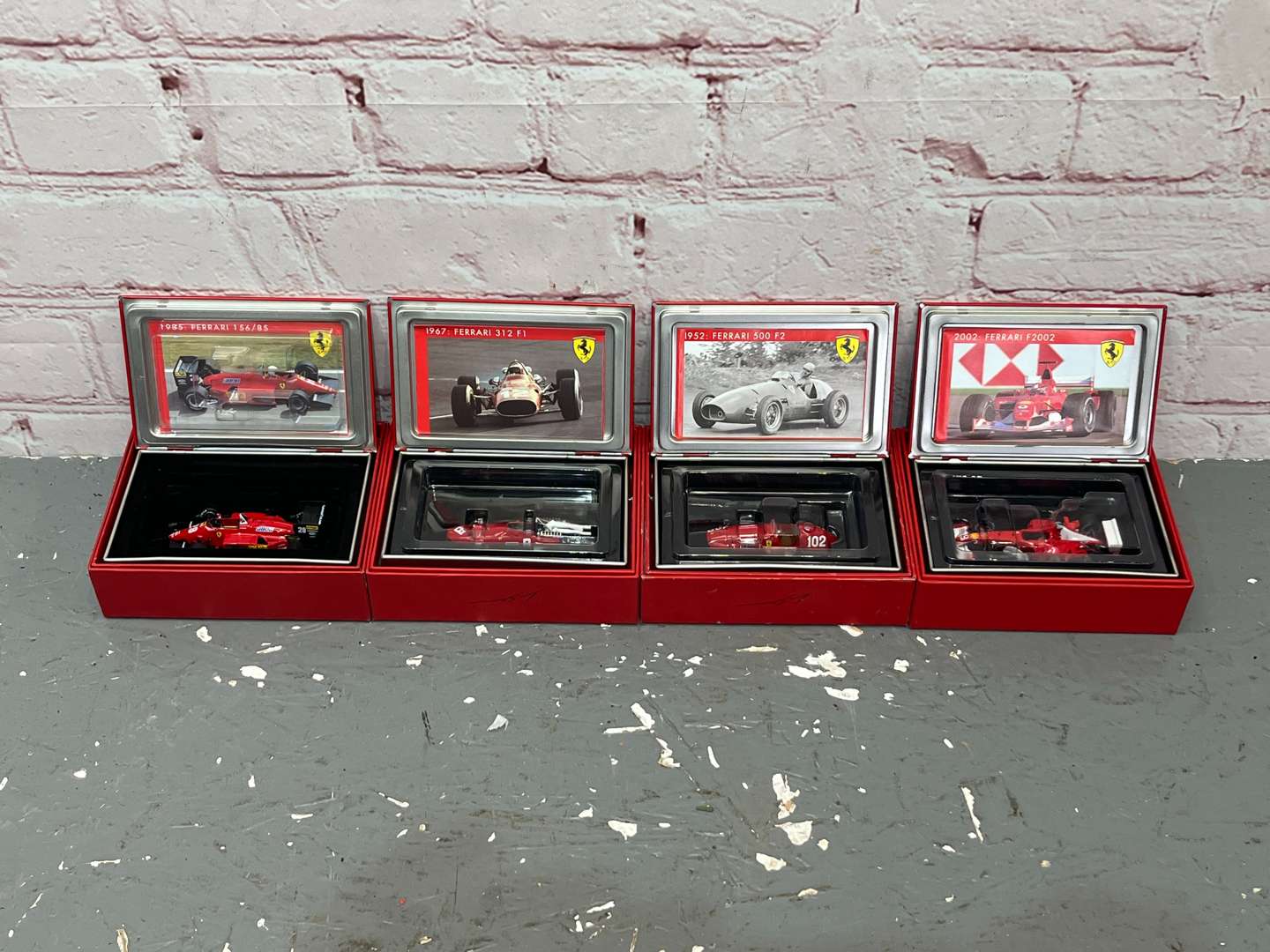 <p>Four Ferrari F1 ¼3 Scale Car By Hotwheels</p>
