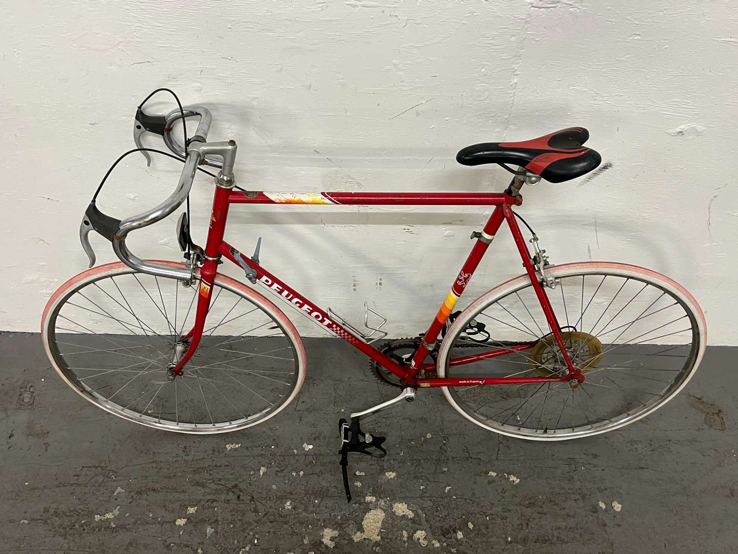 <p>Peugeot 1980's Racing Bicycle</p>