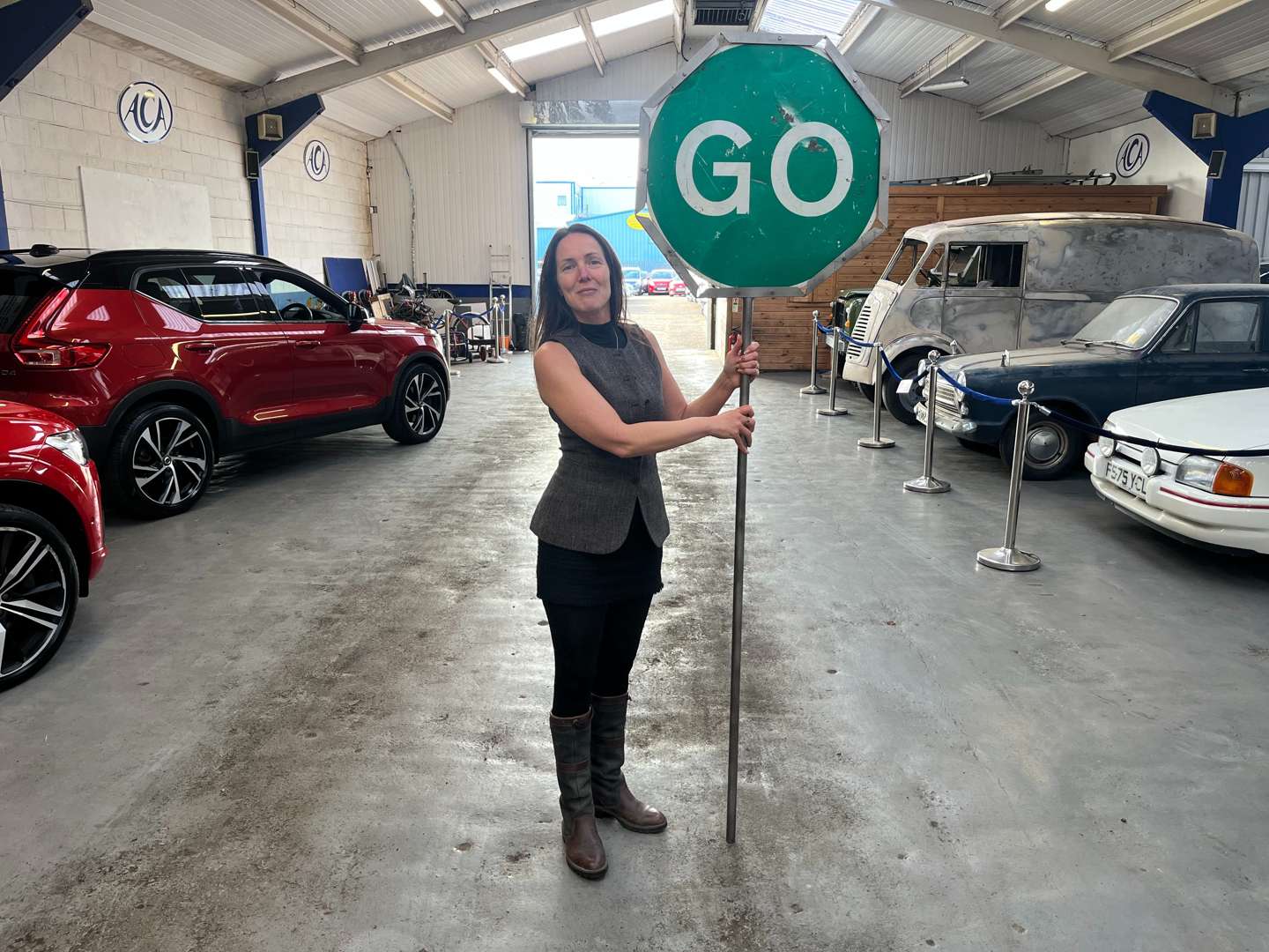 <p>Workmans Stop/GO Sign</p>
