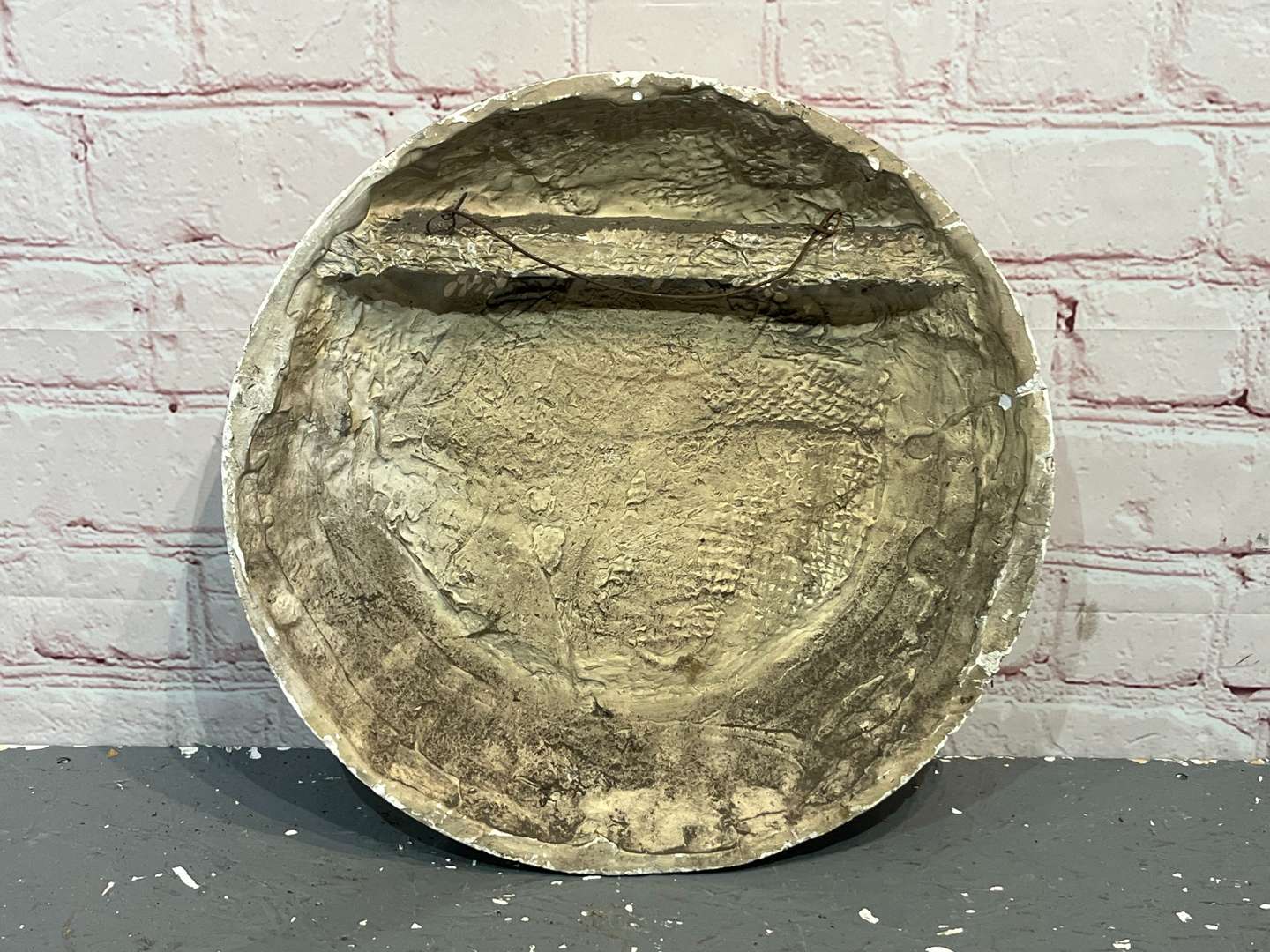 <p>Hillman Rootes Group Circular Plaster Plaque&nbsp;</p>
