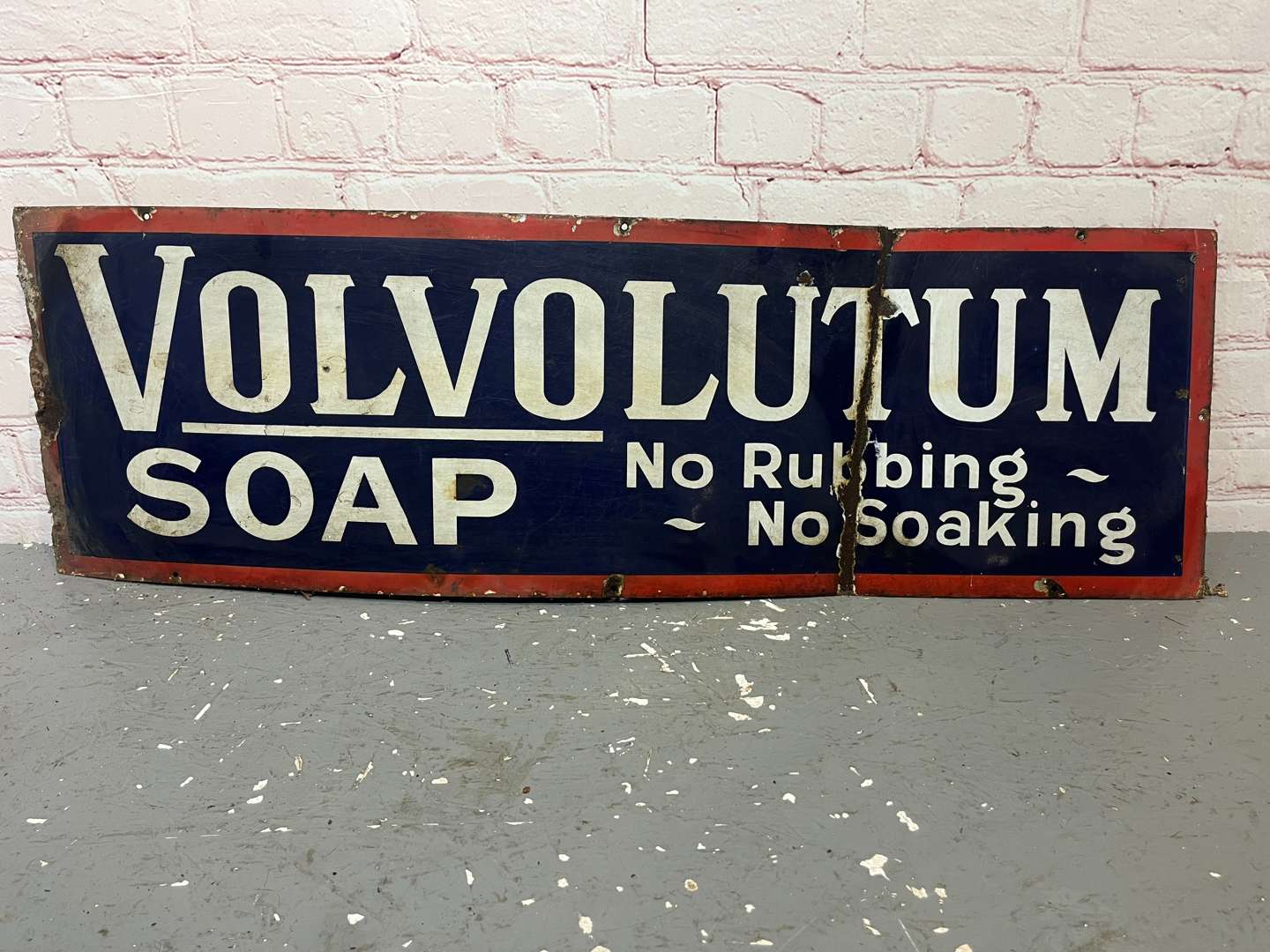 <p>Volvolutum Soap “No Rubbing - No Soaking” Enamel Sign</p>
