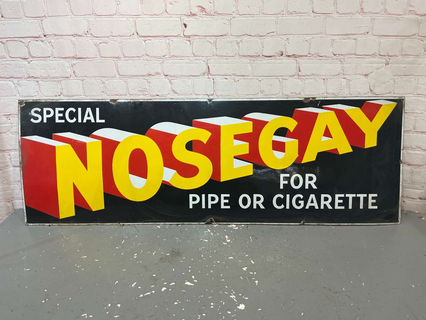 <p>Special Nosegay For Pipe or Cigarette Enamel Sign</p>