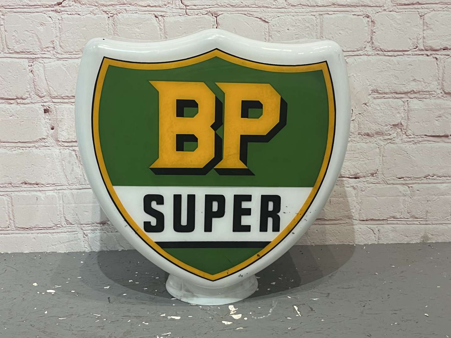 <p>BP Shield Shaped Original Glass Petrol Pump Globe</p>