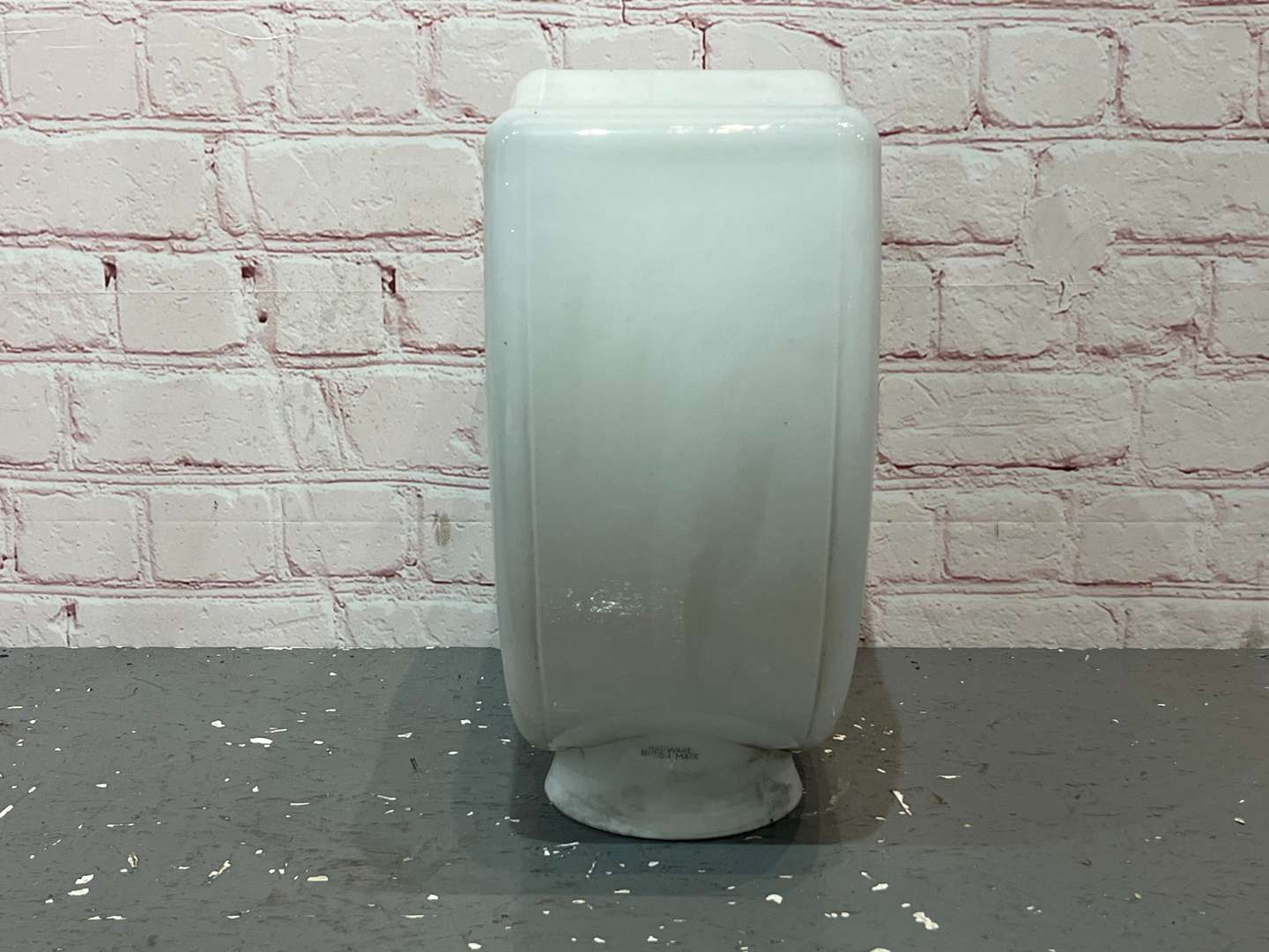 <p>BP Shield Shaped Original Glass Petrol Pump Globe</p>