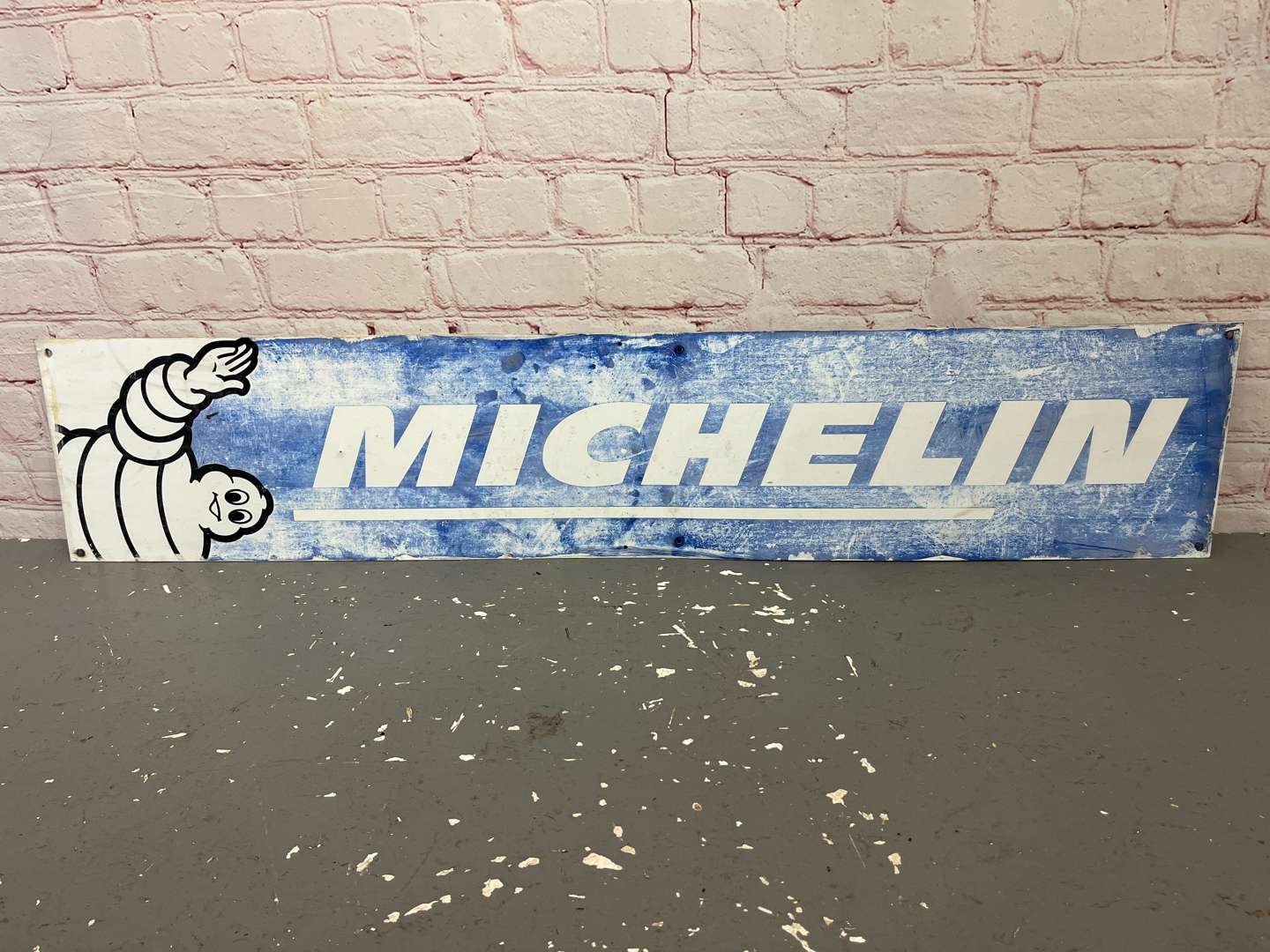 <p>Michelin Waving Man (Faded) Aluminium Sign</p>