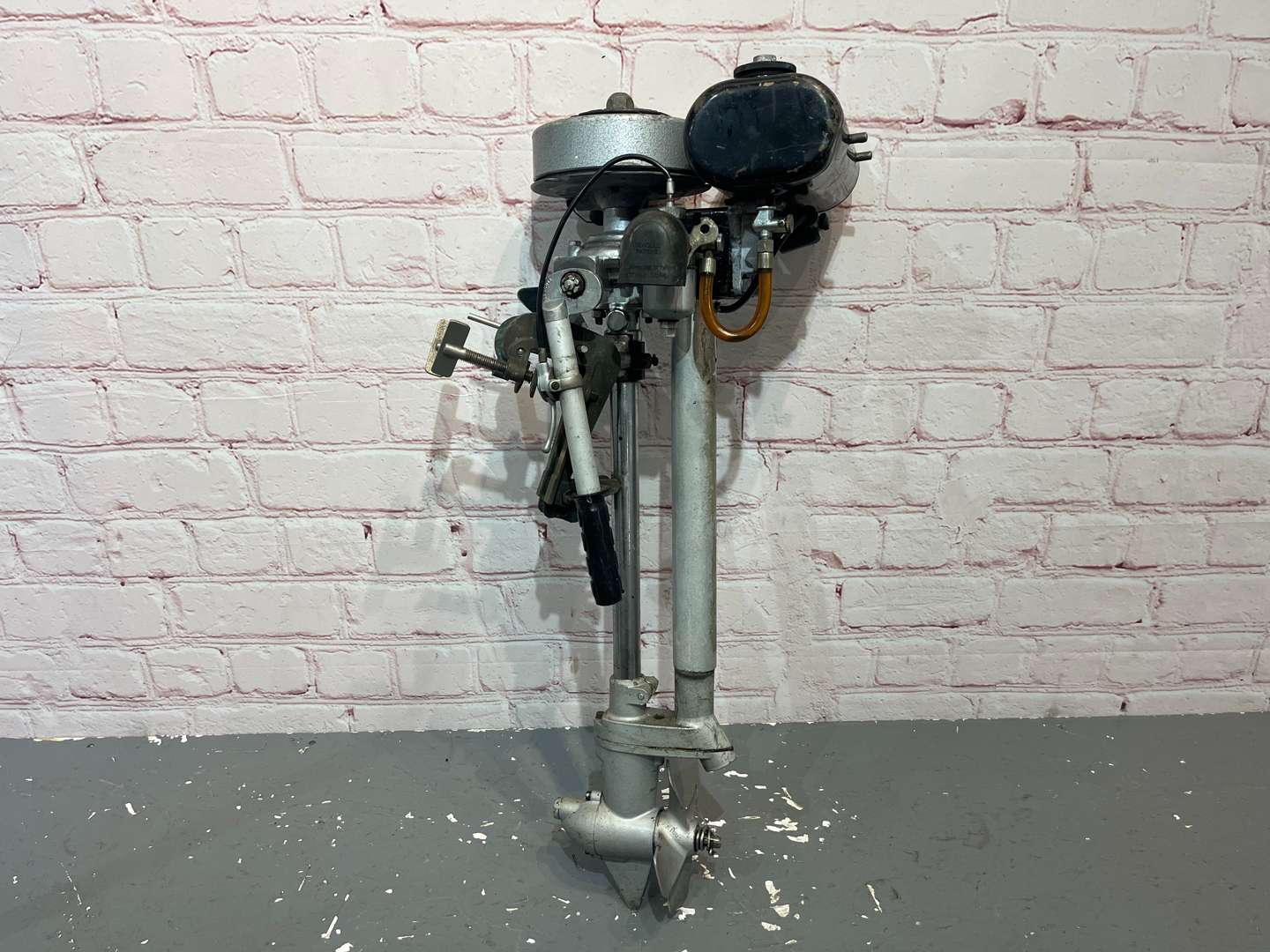 <p>Seagull 1.5 Horse Power Outboard Motor</p>