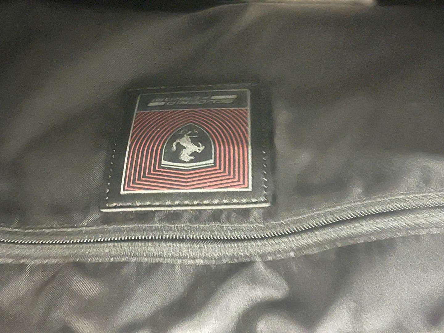 <p>Ferrari Laptop Bag</p>