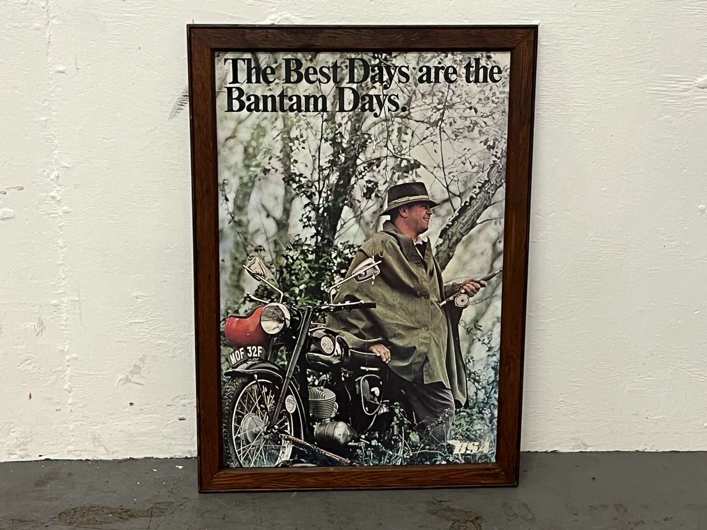 <p>BSA Original Framed Poster of A BSA D14</p>