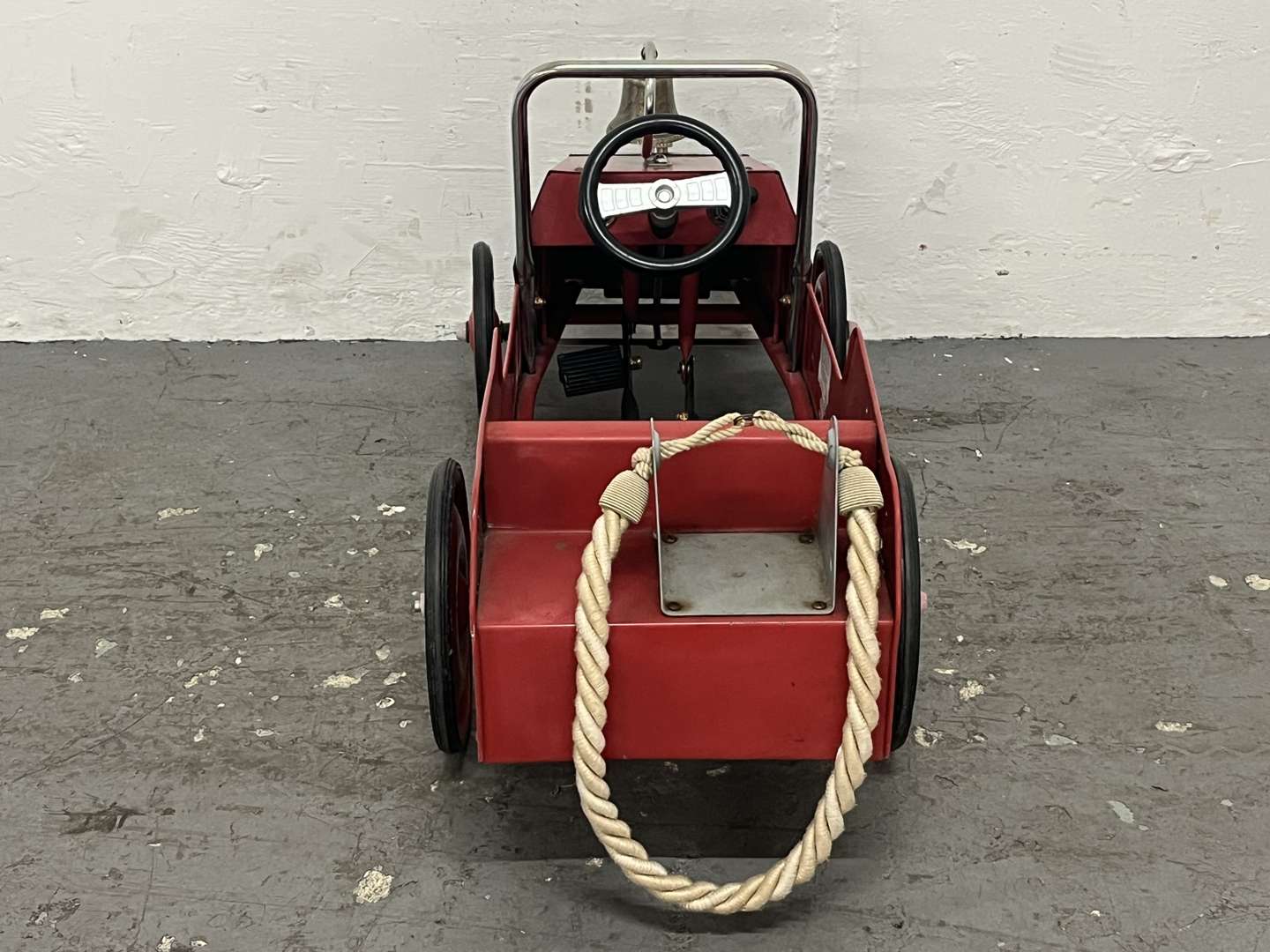 <p>Tin Plated Childs Pedal Fire Engine</p>