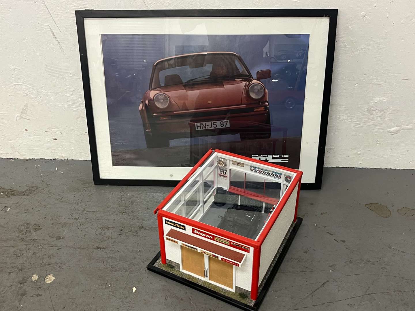 <p>Porsche 911 & Garage 1/18 Scale Diorama, Together With a Framed Print (2)</p>