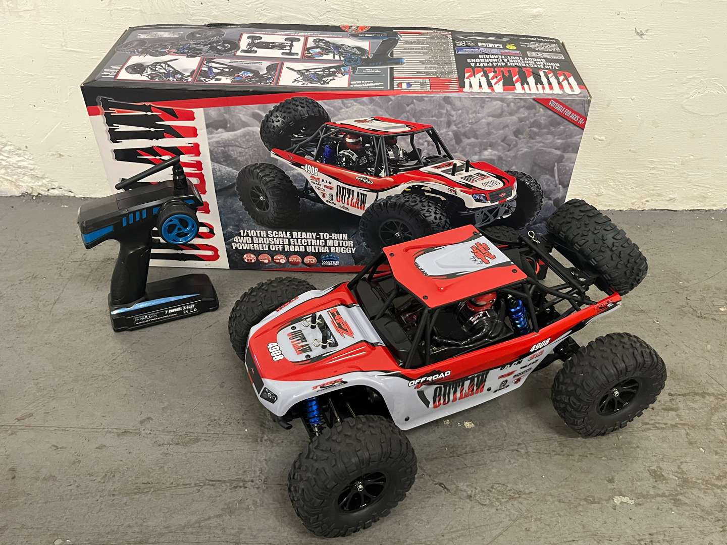 <p>Boxed Outlaw Remote Controlled Buggy 1/10 Scale</p>